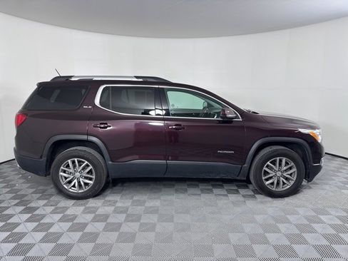 Used 2018 GMC Acadia SLE image 2