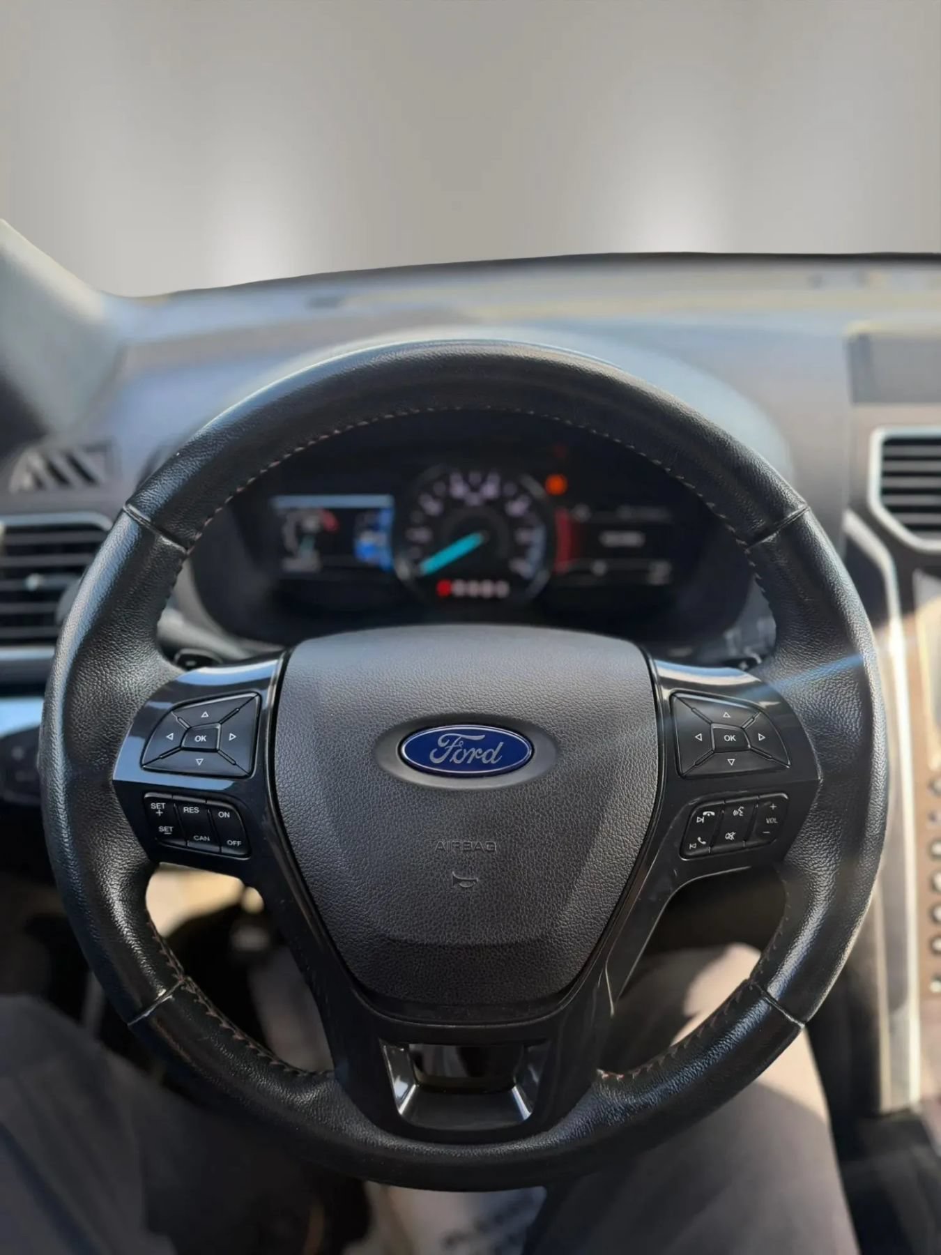 Used 2017 Ford Explorer Sport w/ Equipment Group 401A AWD/4WD image 12