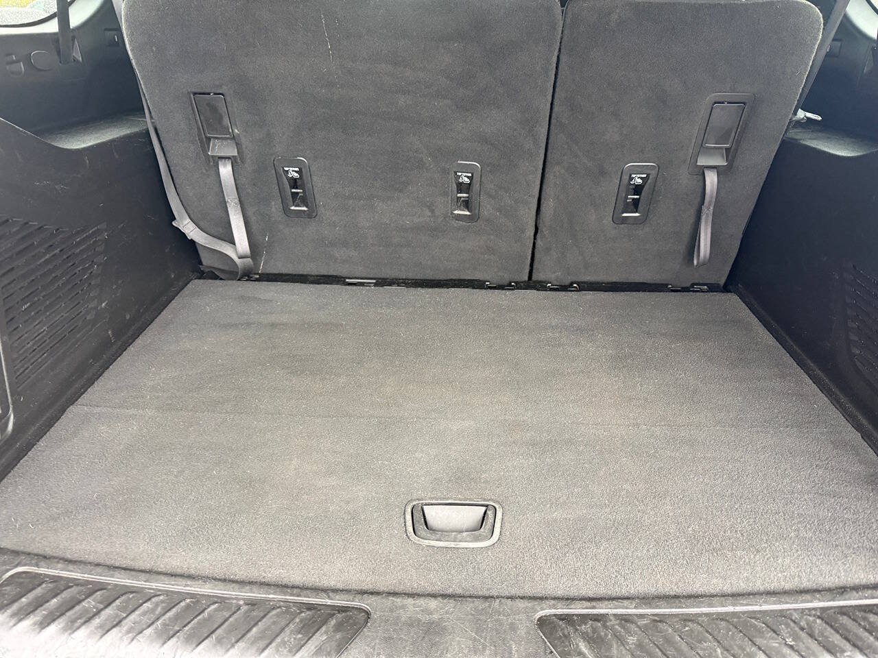 Used 2023 Chevrolet Suburban LS AWD/4WD image 23