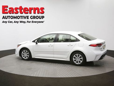 Used 2020 Toyota Corolla LE image 61