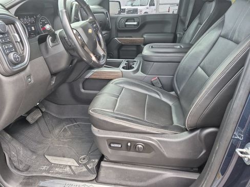 Used 2019 Chevrolet Silverado 1500 High Country w/ Trailer Camera Package AWD/4WD image 14