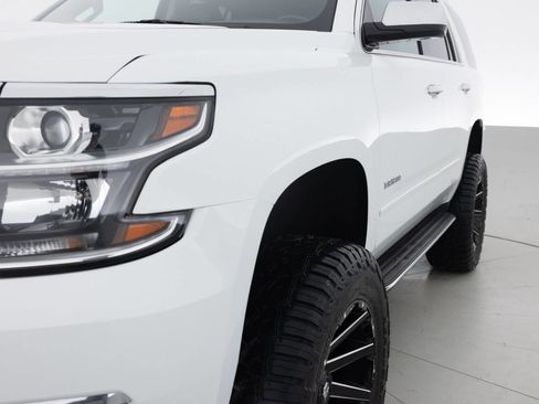 Used 2018 Chevrolet Tahoe Premier AWD/4WD image 12