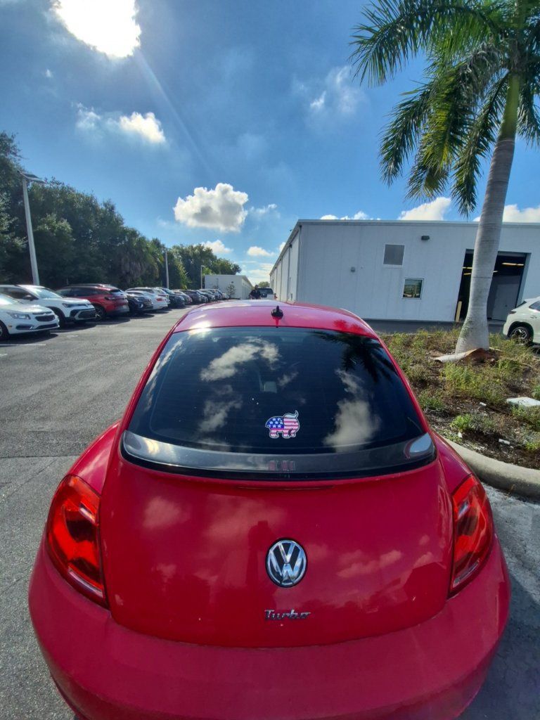 Used 2012 Volkswagen Beetle 2.0T FWD image 3