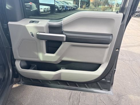 Used 2019 Ford F150 XLT w/ Equipment Group 302A Luxury image 6