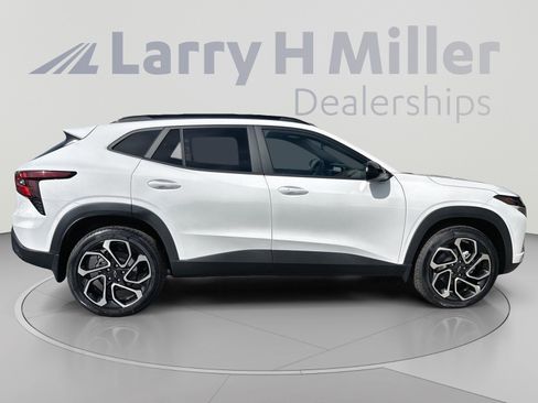 New 2026 Chevrolet Trax RS w/ Driver Confidence Package FWD image 15