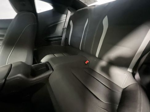 Used 2016 Chevrolet Camaro SS RWD image 29