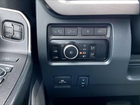 Used 2024 Ford F250 Platinum AWD/4WD image 38