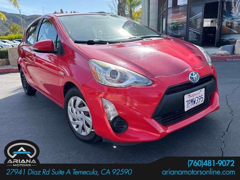 Used 2015 Toyota Prius C One image 1