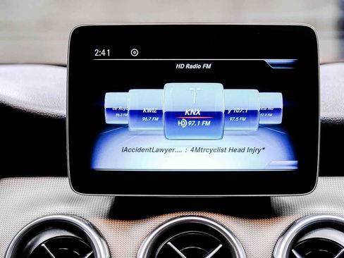 Used 2019 Mercedes-Benz GLA 250 image 18