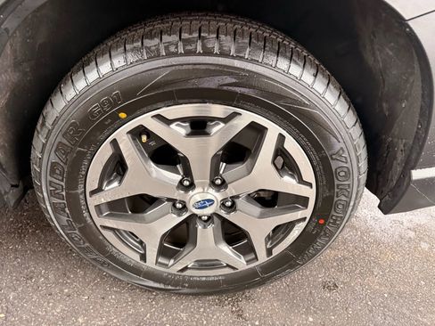 Used 2022 Subaru Forester Premium AWD/4WD image 89