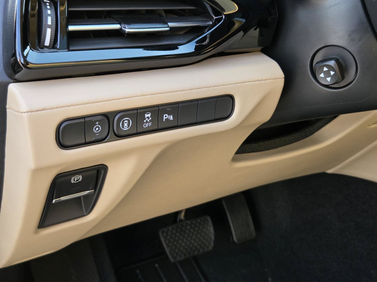 Used 2026 Acura MDX w/ Technology Package FWD image 18