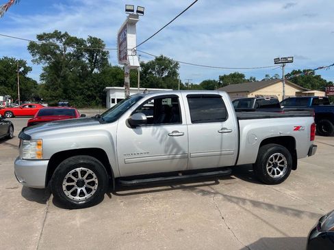 Used 2011 Chevrolet Silverado 1500 LTZ w/ LTZ Plus Package AWD/4WD image 2