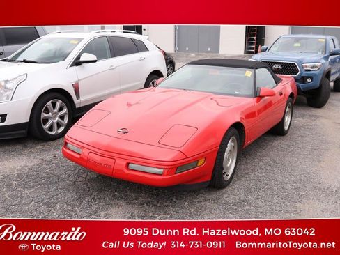 Used 1996 Chevrolet Corvette Convertible RWD image 1