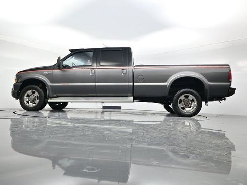 Used 2004 Ford F350 Harley-Davidson image 52