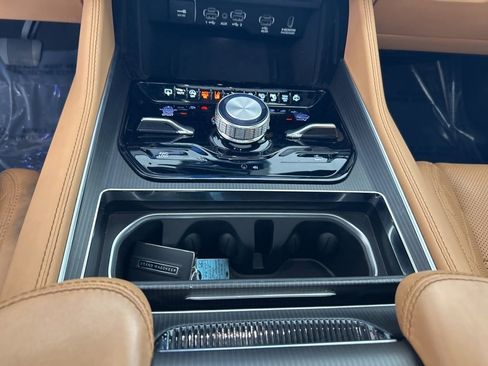 Used 2025 Jeep Grand Wagoneer L Series III w/ Rear Seat Video Group 1 AWD/4WD image 75