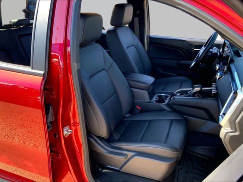 Certified 2025 GMC Canyon Elevation w/ Convenience Package AWD/4WD image 9