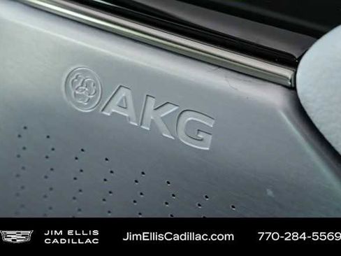 New 2026 Cadillac Lyriq Premium Luxury image 7