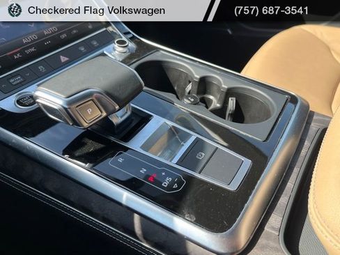 Used 2025 Audi Q7 3.0T Premium Plus image 39