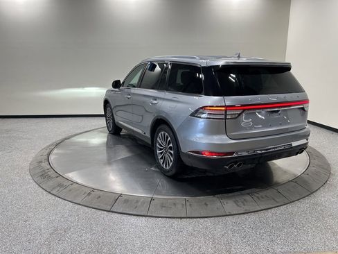 Used 2020 Lincoln Aviator Reserve w/ Elements Package Plus image 8