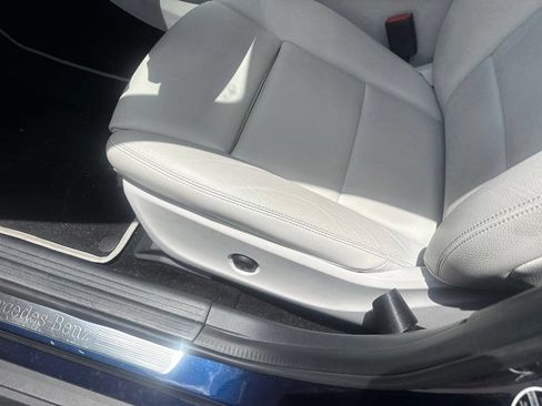 Used 2018 Mercedes-Benz GLA 250 image 14