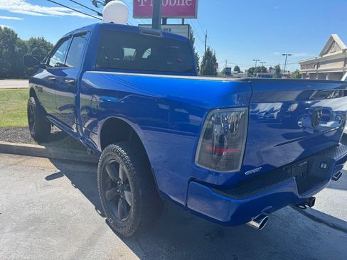 Used 2019 RAM 1500 Express w/ Express Value Package AWD/4WD image 2