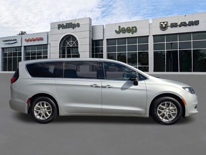 New 2026 Chrysler Voyager LX