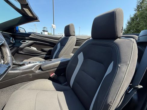 Used 2018 Chevrolet Camaro LT RWD image 29