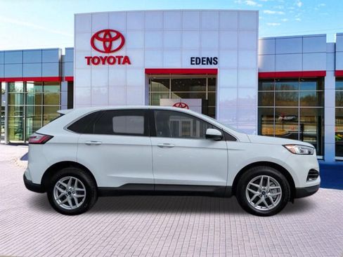 Used 2022 Ford Edge SEL AWD/4WD image 2