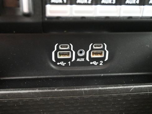 Used 2024 RAM 2500 Big Horn image 28