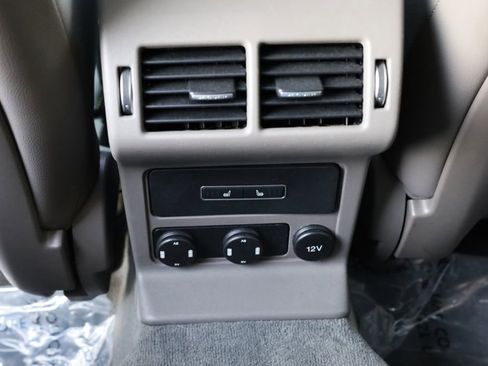 Used 2018 Jaguar F-PACE R-Sport image 22