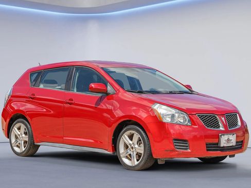 Used 2009 Pontiac Vibe w/ Preferred Package image 8
