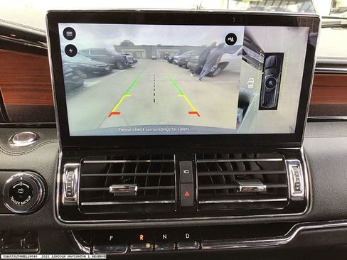 Used 2022 Lincoln Navigator L Reserve AWD/4WD image 9