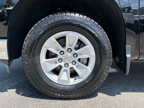 Used 2025 Chevrolet Silverado 1500 LT RWD image 10