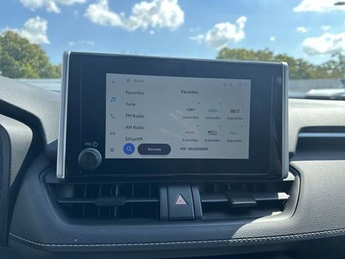 Used 2025 Toyota RAV4 LE image 21