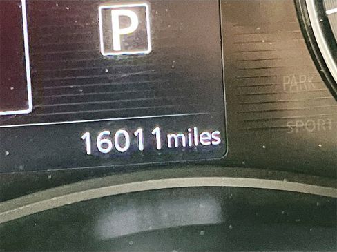 Used 2024 Nissan Kicks SV image 12