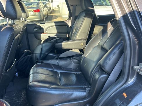 Used 2011 Chevrolet Tahoe LT image 18