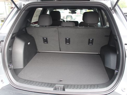 New 2027 Chevrolet Equinox LT FWD image 17