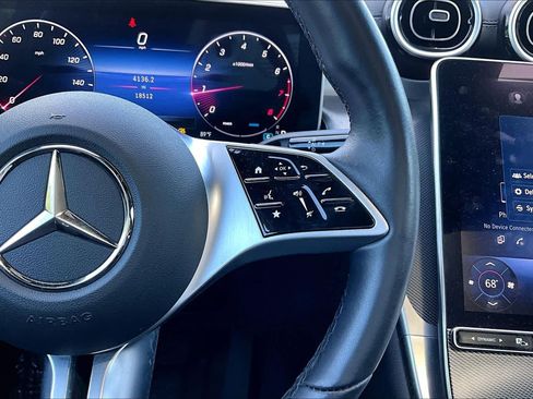 Used 2024 Mercedes-Benz GLC 300 4MATIC image 25