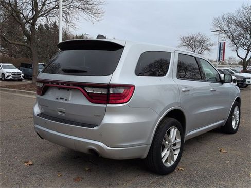 Used 2023 Dodge Durango GT image 3