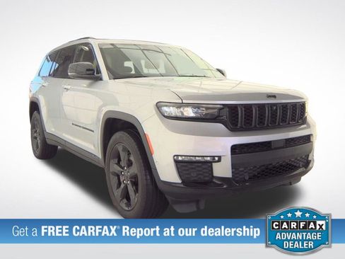 Used 2022 Jeep Grand Cherokee L Limited w/ Luxury Tech Group II AWD/4WD image 3