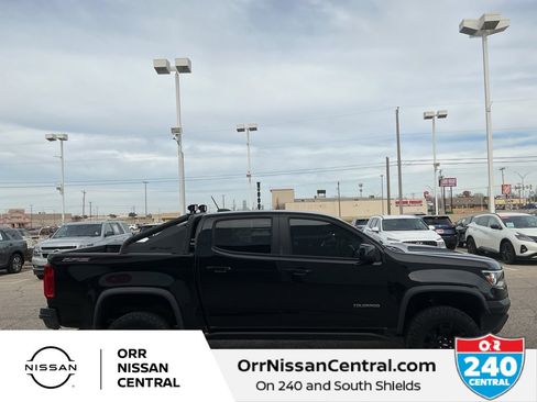 Used 2018 Chevrolet Colorado ZR2 w/ ZR2 Midnight Special Edition image 4