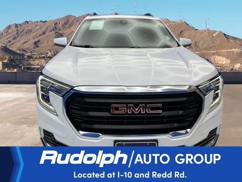 Used 2023 GMC Terrain SLE w/ Driver Convenience Package image 8