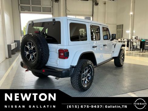 Used 2019 Jeep Wrangler Unlimited Rubicon w/ Steel Bumper Group AWD/4WD image 32