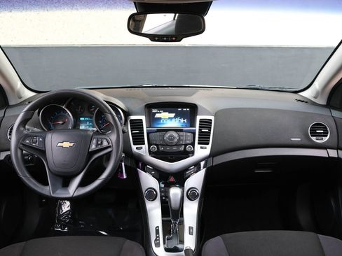 Used 2015 Chevrolet Cruze LT w/ Enhanced Safety Package FWD image 34