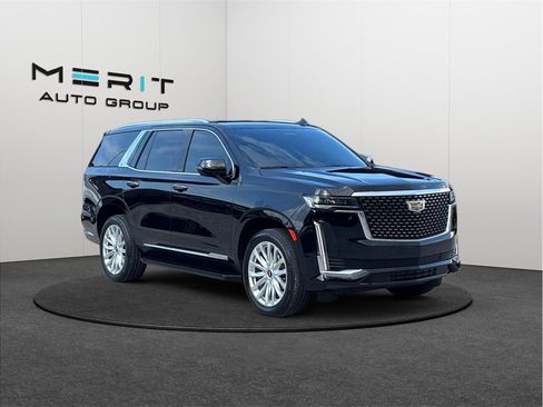 Used 2022 Cadillac Escalade Luxury RWD image 1