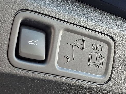 Used 2024 Ford Expedition Platinum AWD/4WD image 33