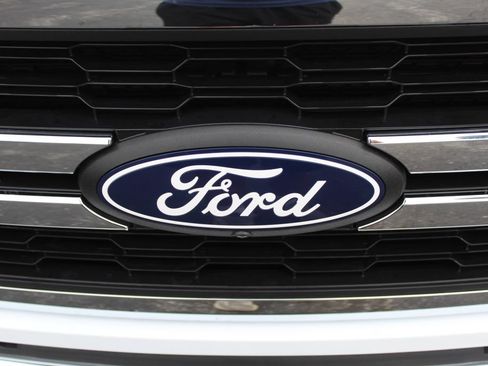 New 2026 Ford F150 Lariat w/ Equipment Group 502A High AWD/4WD image 10