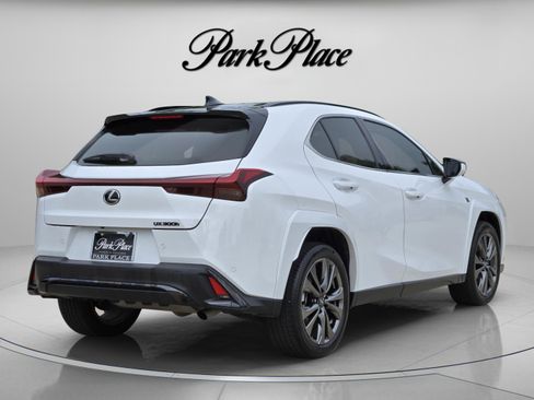 Used 2025 Lexus UX 300h FWD w/ Accessory Package (Z1) image 5