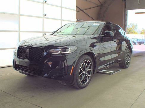 Used 2025 BMW X4 xDrive30i w/ Premium Package AWD/4WD image 1