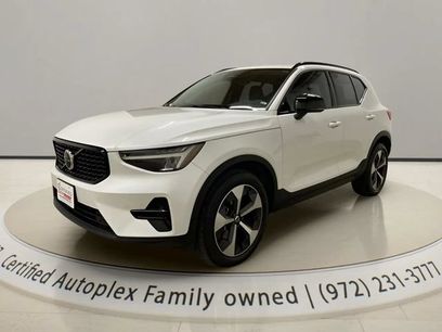 Used 2024 Volvo XC40 B5 Core